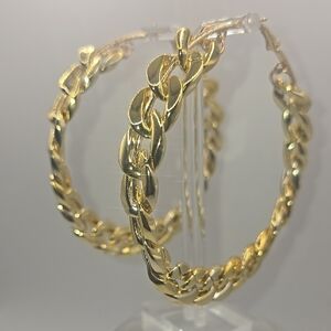 (E110) New Chunky Gold Chain-Link Oversized Hoop Earrings